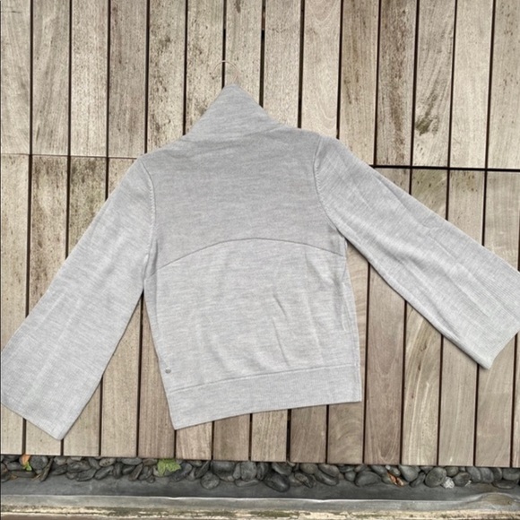 LULULEMON Grey Knit Cowl Neck Bell Sleeve Sweater - Picture 3 of 5